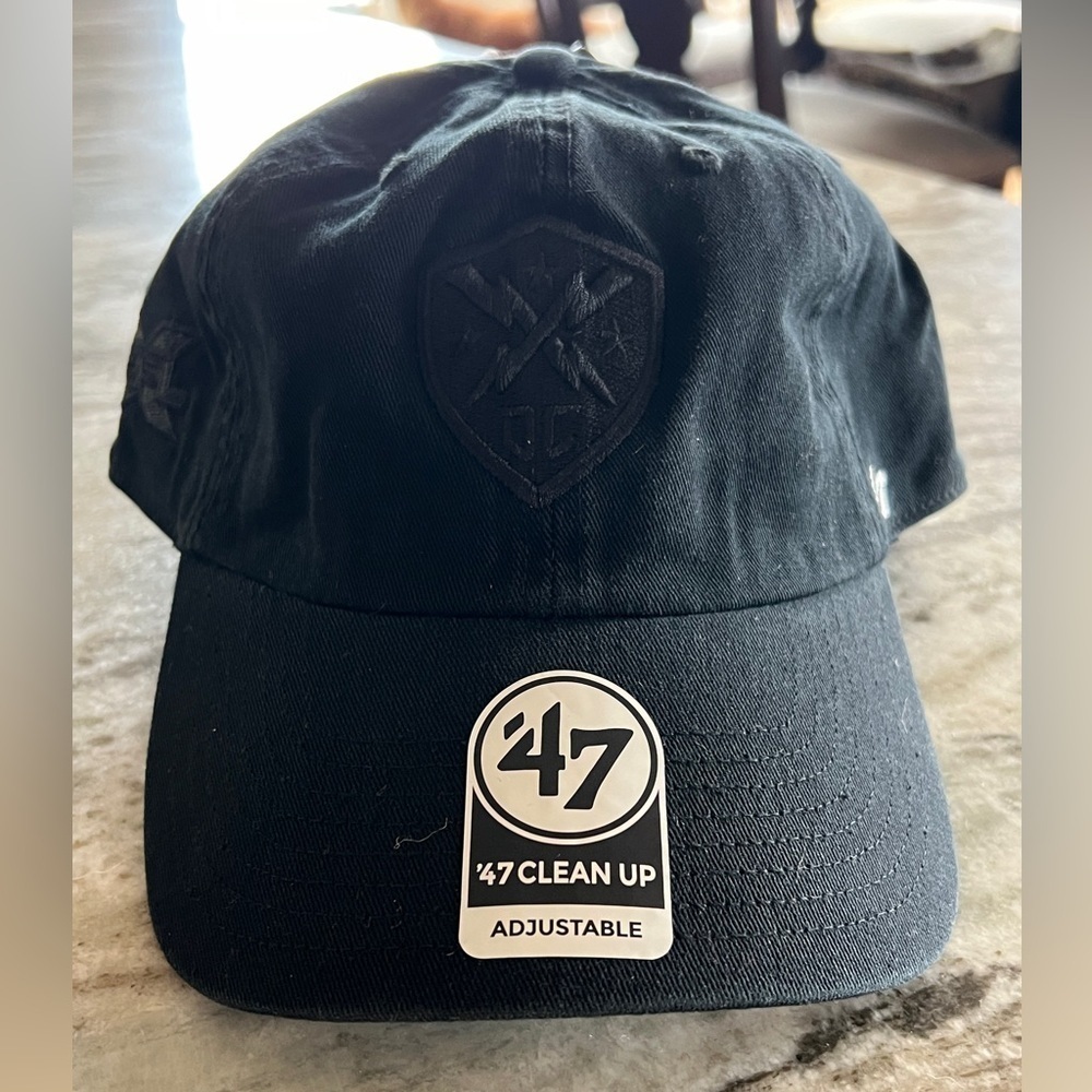 ‘47 XFL DC Defenders Football Clean Up Adjustable Baseball Hat Cap, Black Logo